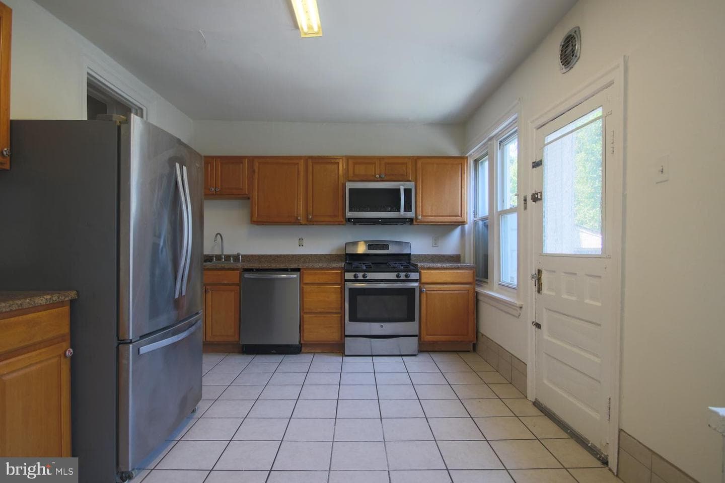 133 Jamestown Street photo 13