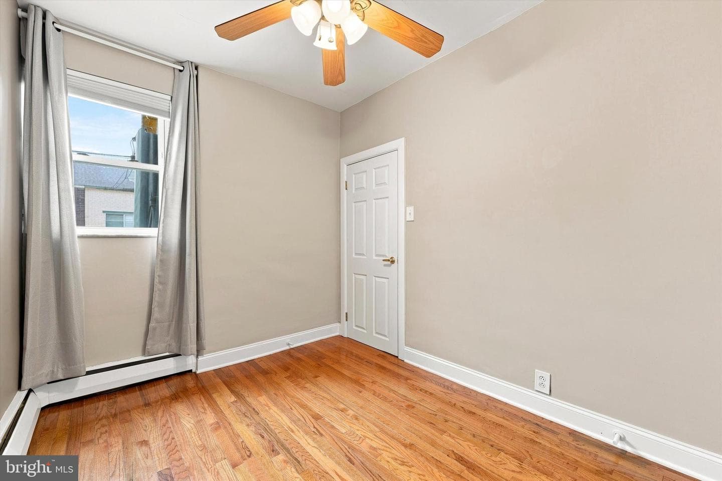 2432 S Bancroft Street photo 13