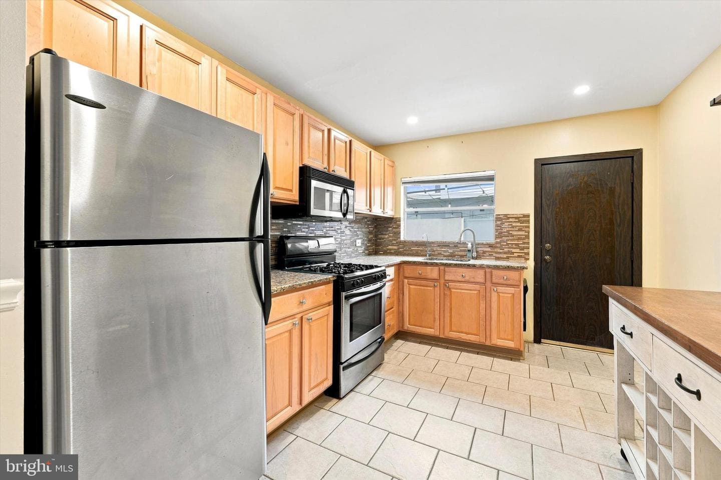 2432 S Bancroft Street photo 6
