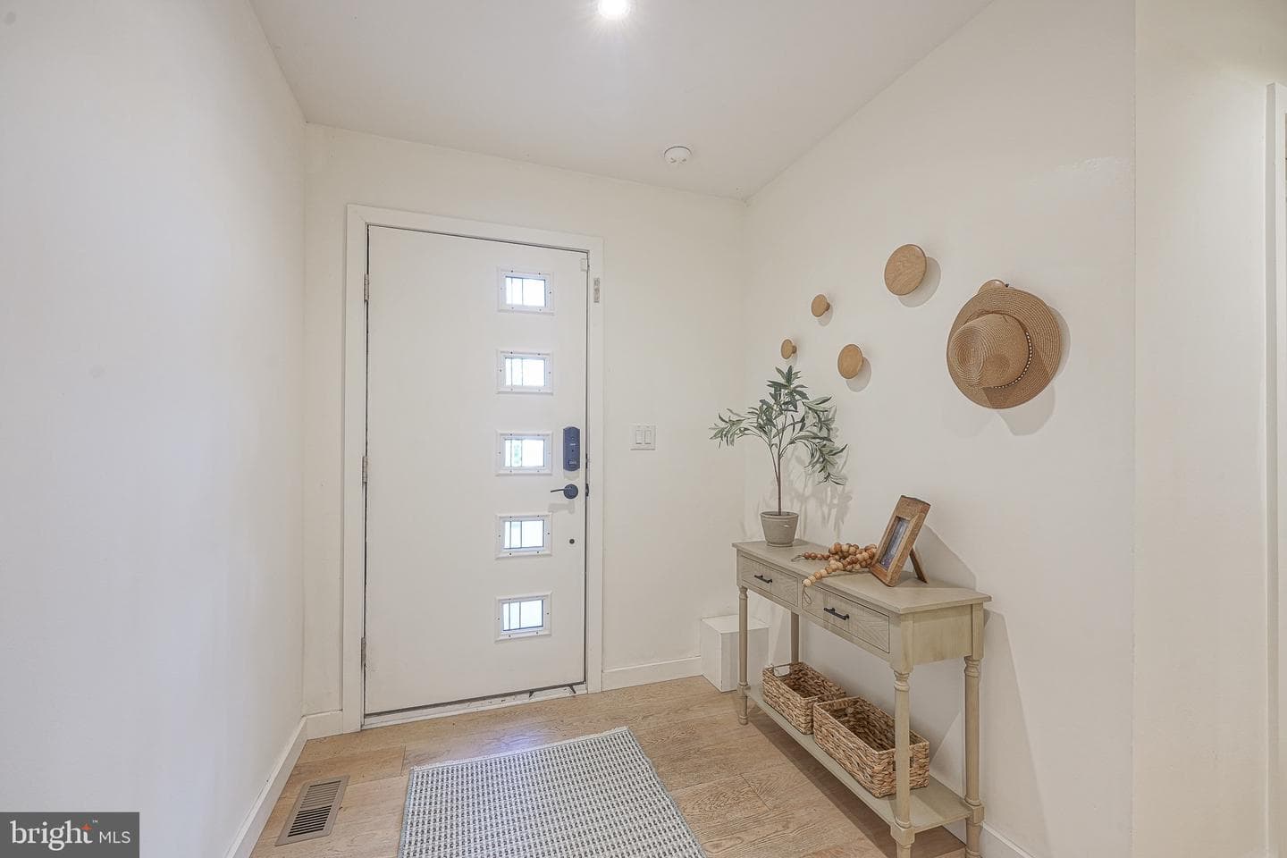 1114 Shackamaxon Street #3 photo 3