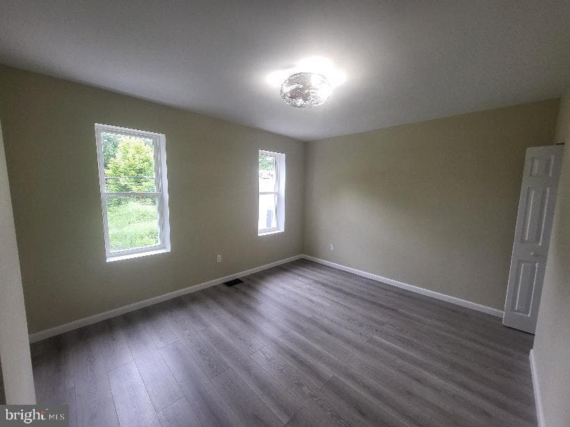 40 E Ashmead Street photo 7