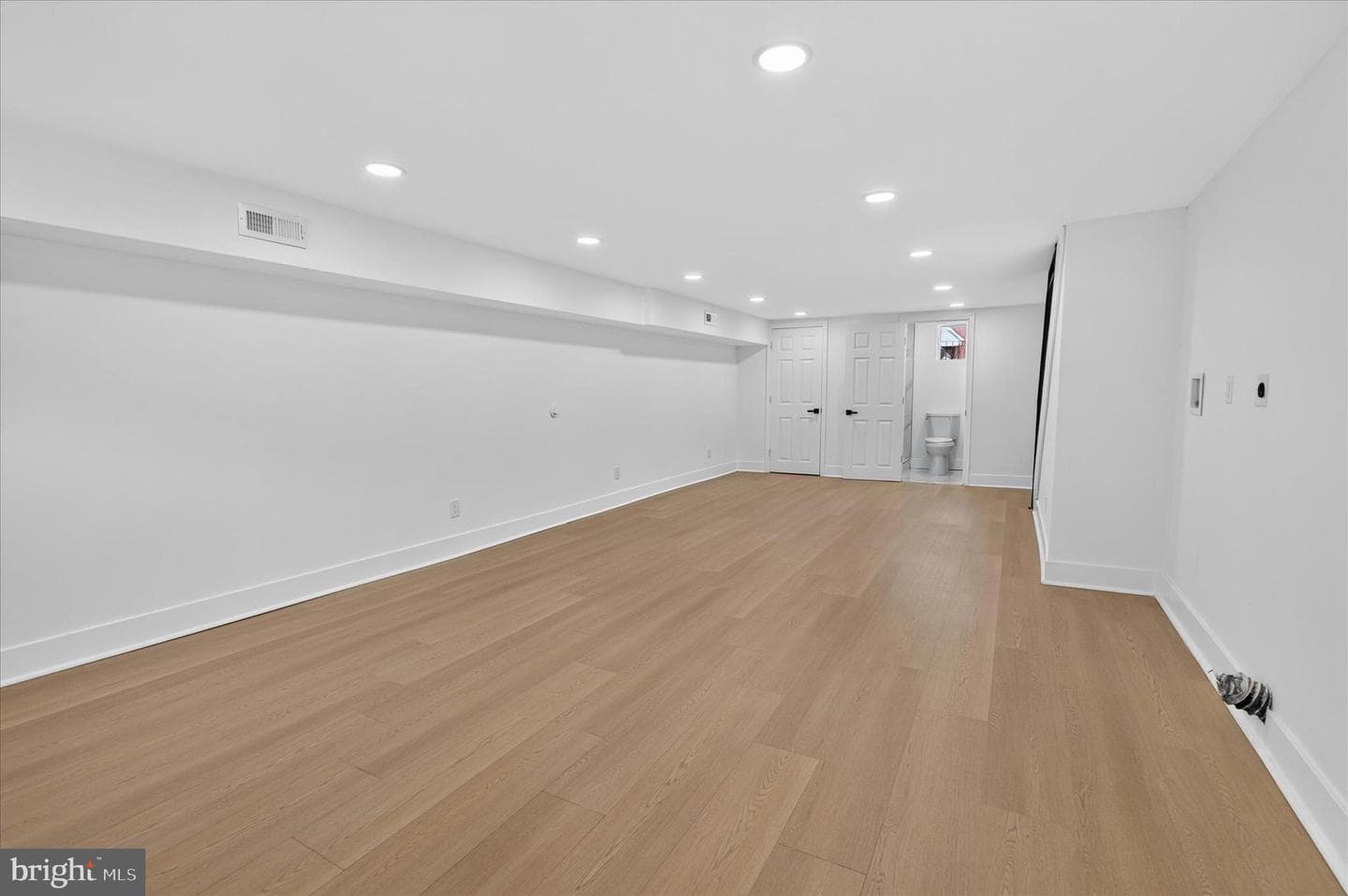 8613 Rugby Street photo 28