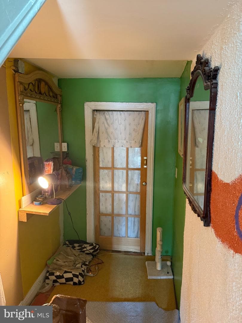 2021 W Westmoreland Street photo 14