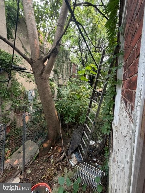 1319 S Wilton Street photo 3