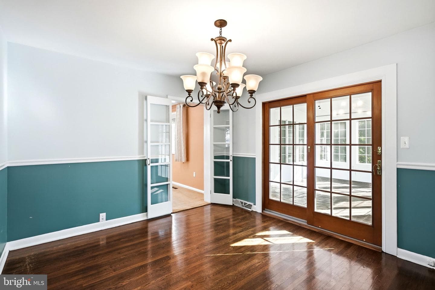 801 Southampton Road photo 16