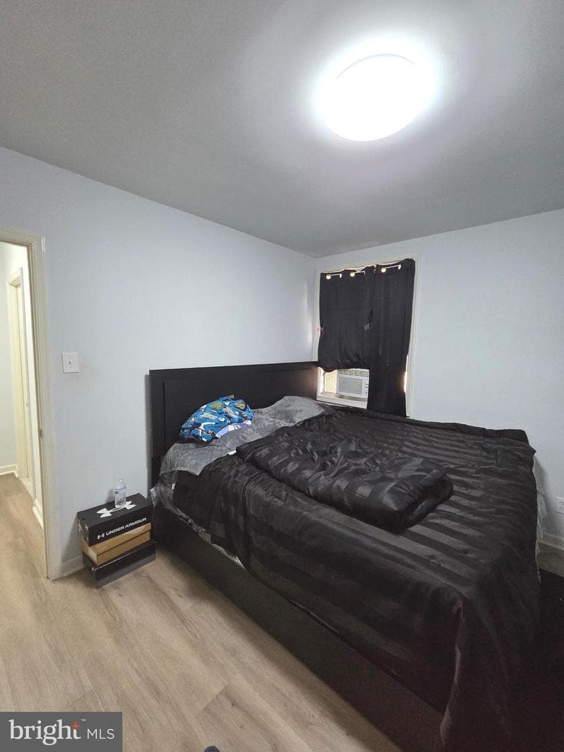 5841 Oxford Avenue photo 26