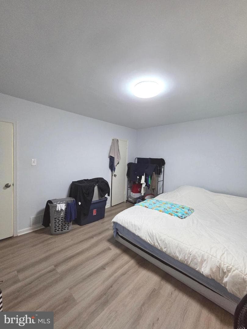 5841 Oxford Avenue photo 27