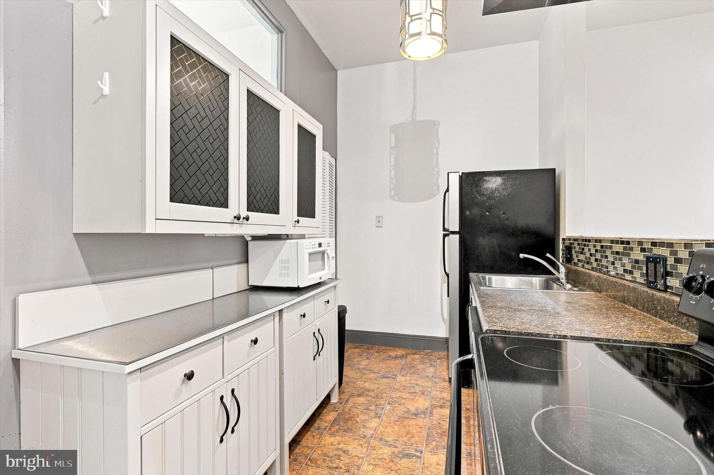 1914 Fairmount Avenue #2 photo 6