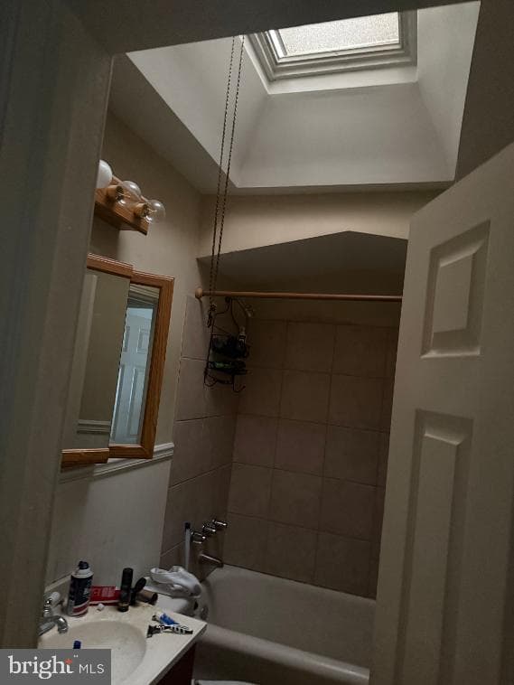 5959 Elsinore Street photo 3