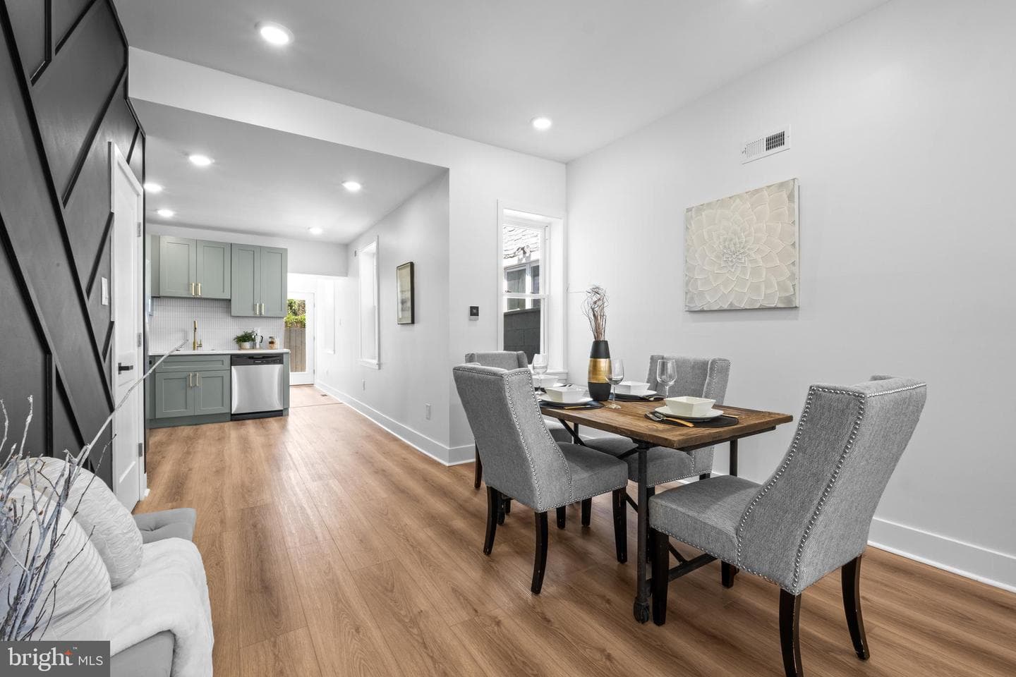 1136 S 22nd Street photo 11