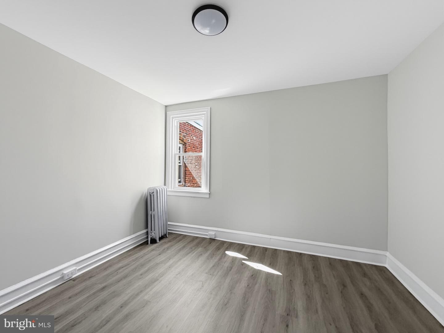 5825 Hoffman Avenue photo 35