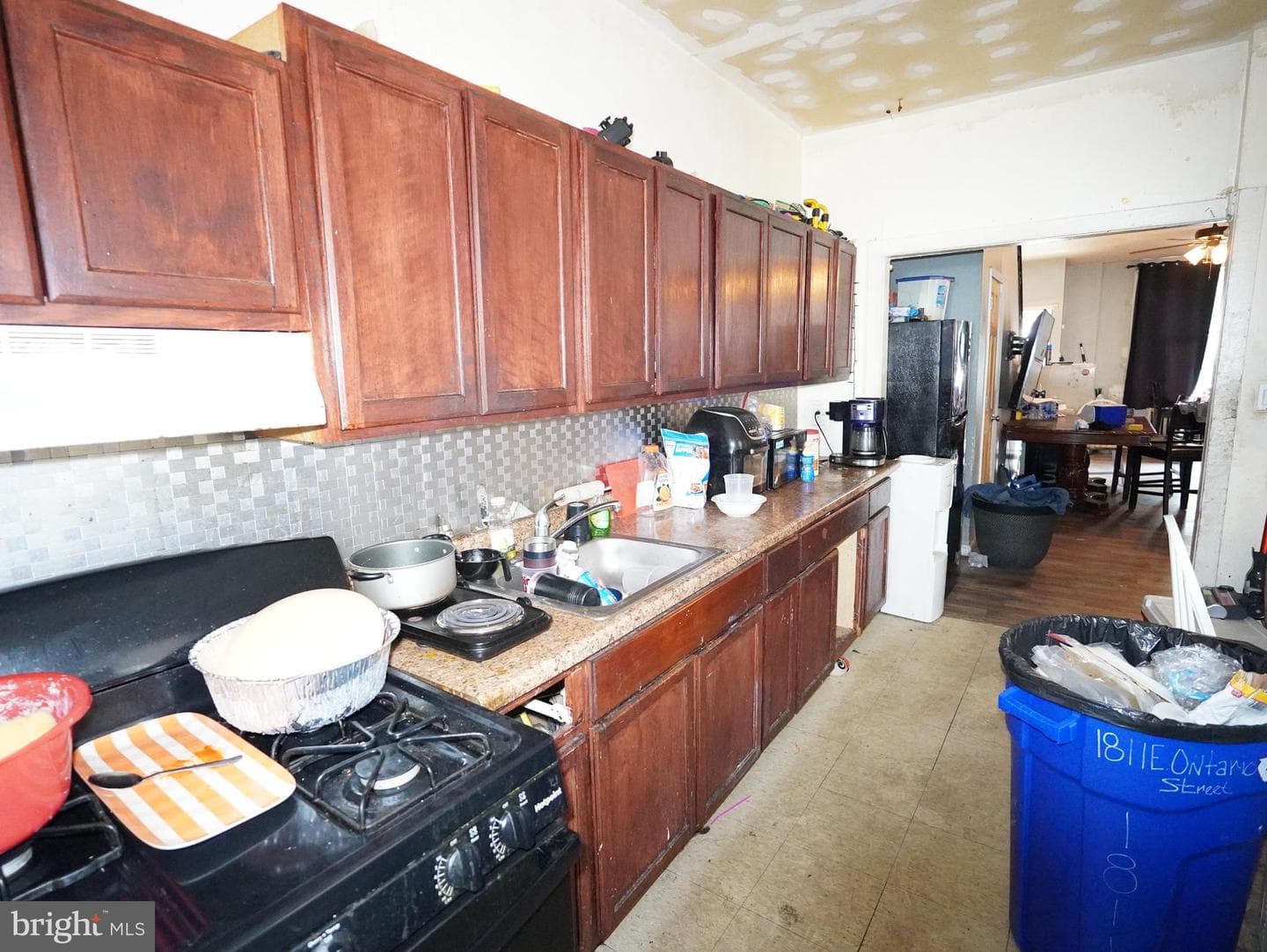 1811 E Ontario Street photo 12