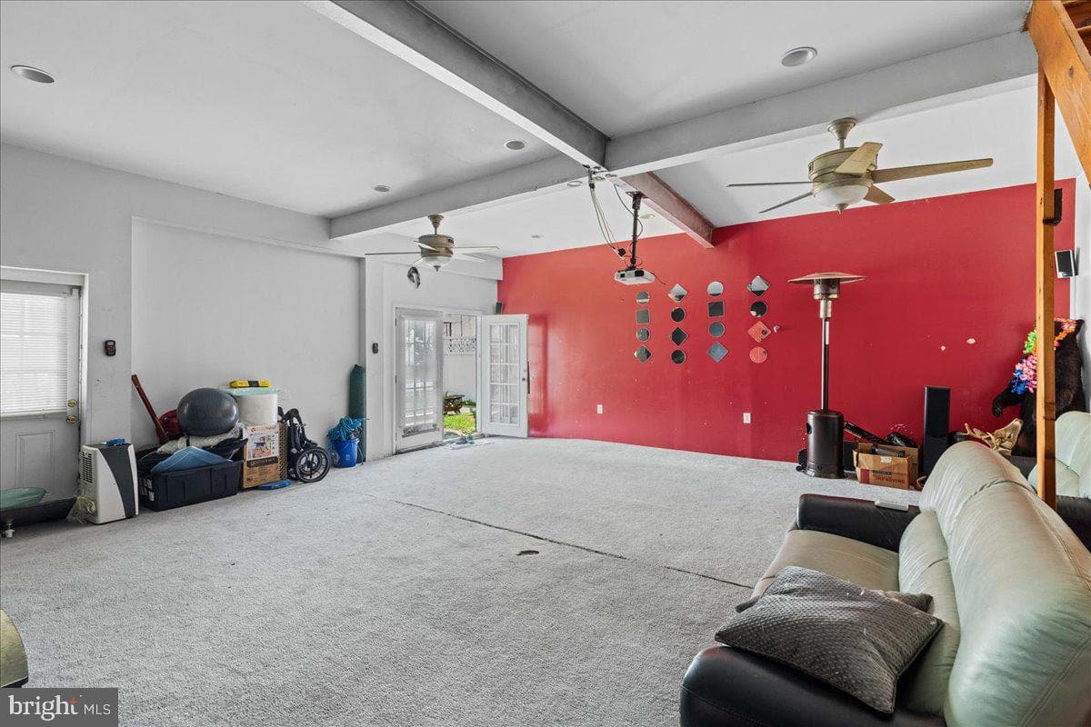 326 E Sanger Street photo 32