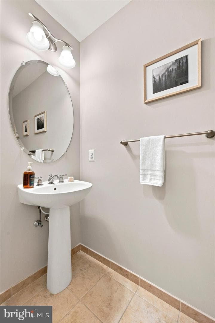 413 Regatta Drive photo 30