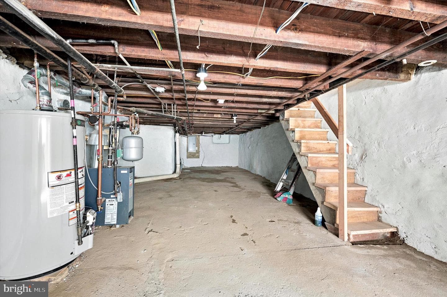 130 N Sickels Street photo 23