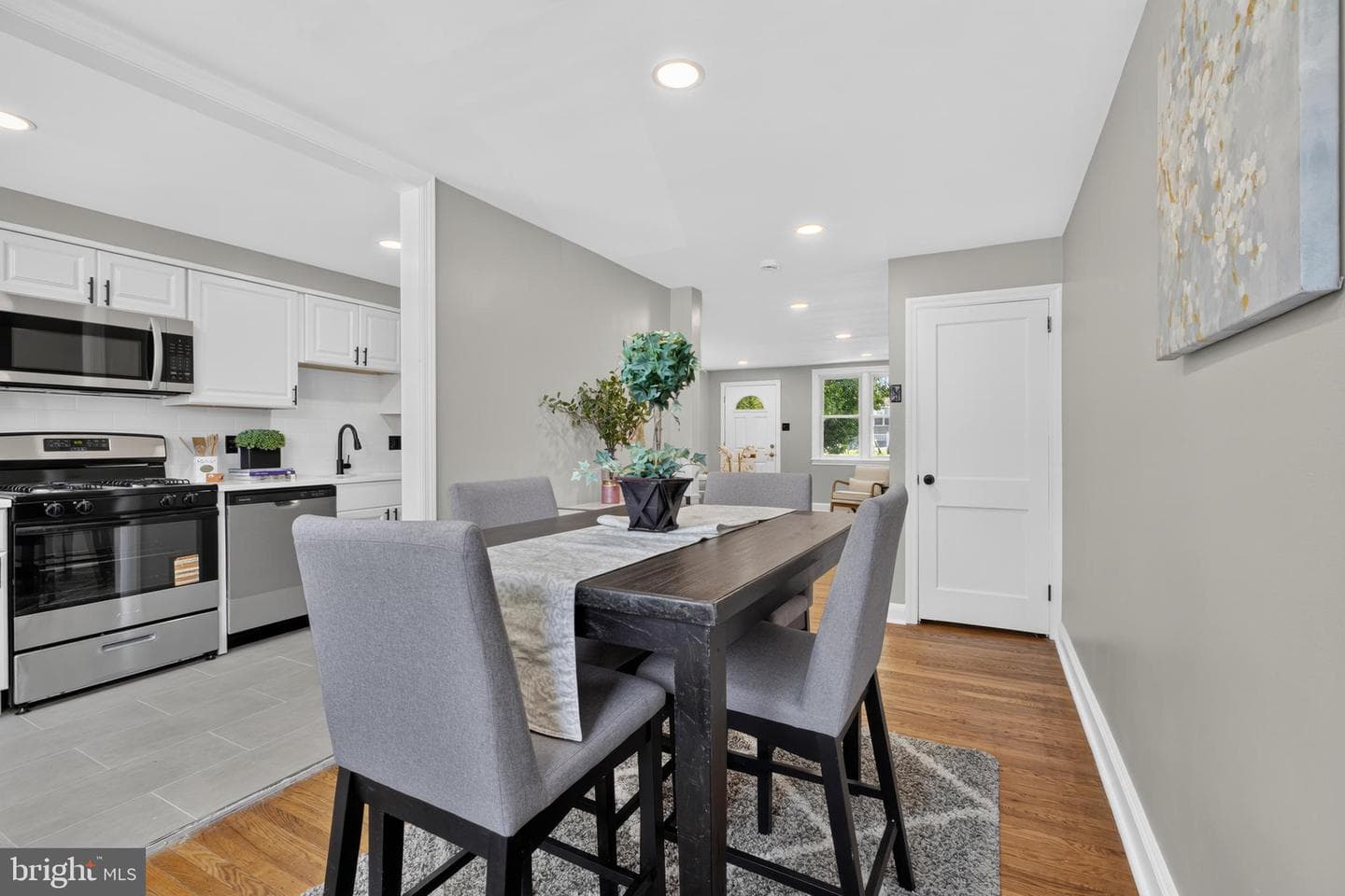 1350 Kimberly Drive photo 2