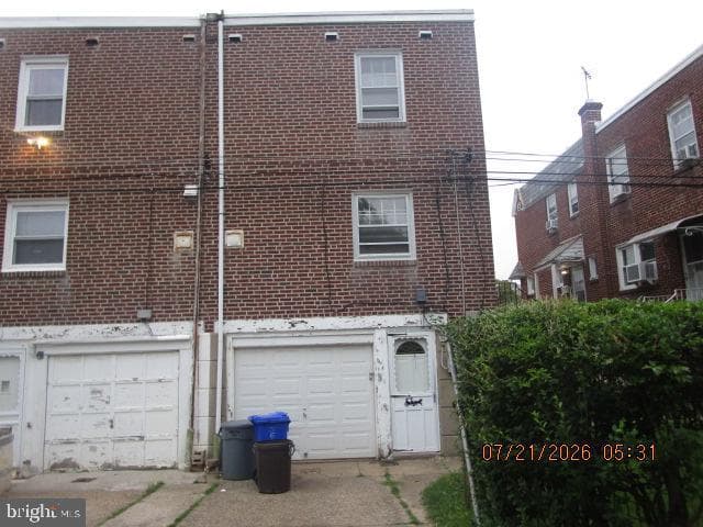 1132 Englewood Street photo 4