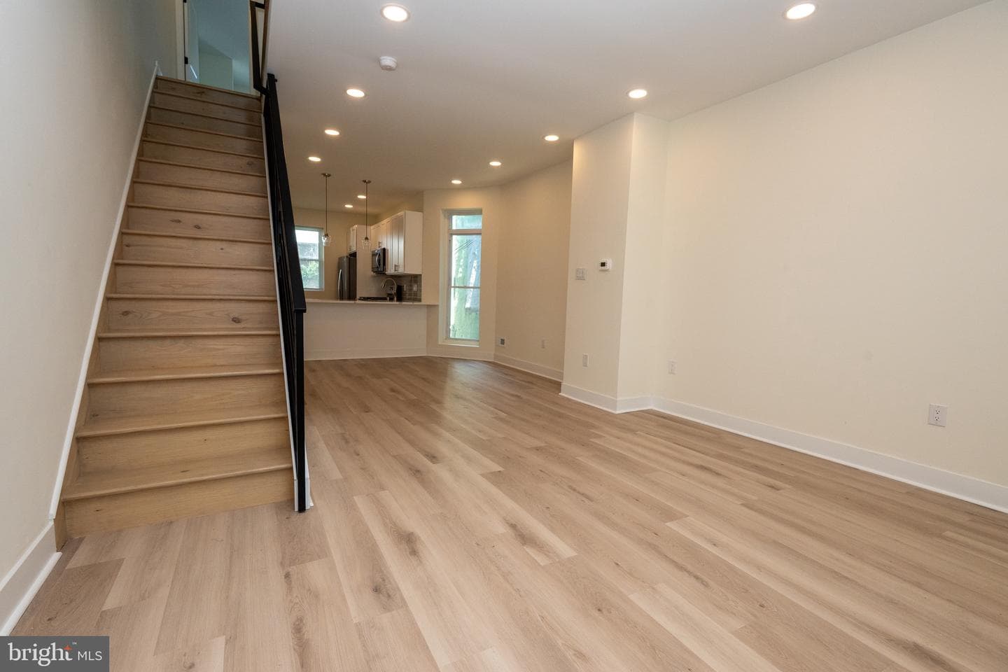 5751 Rodman Street photo 11