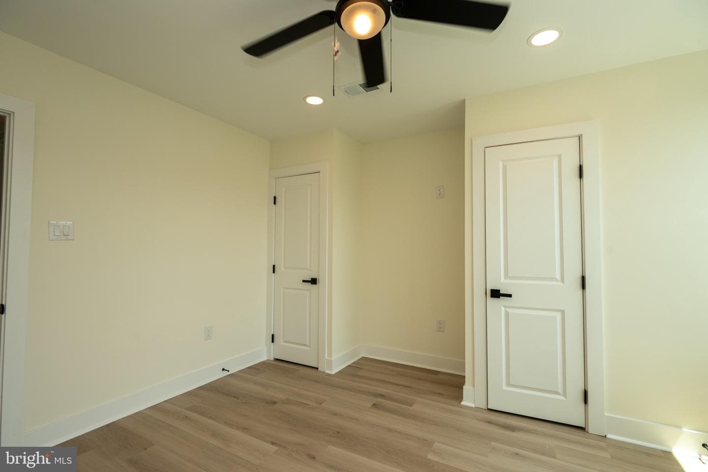 5751 Rodman Street photo 28