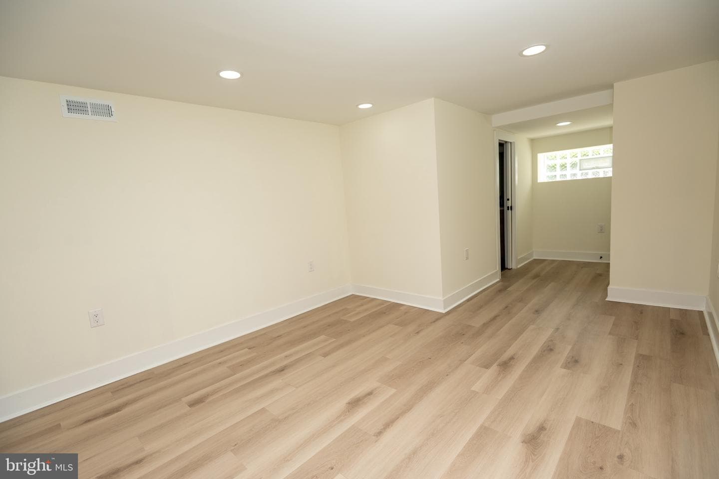 5751 Rodman Street photo 34