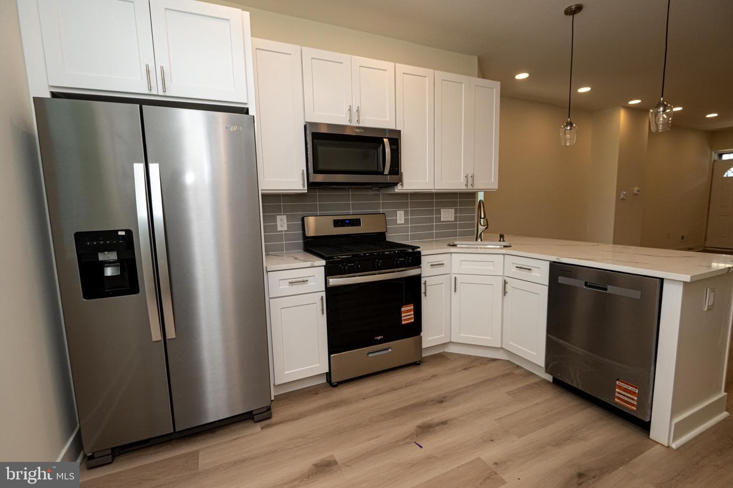 5751 Rodman Street photo 7