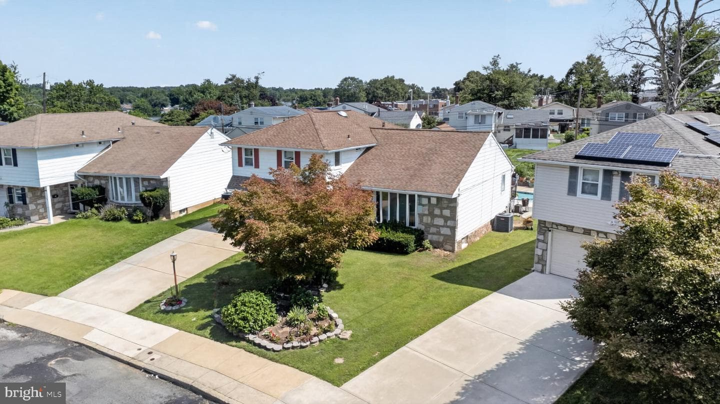 1127 Hower Lane photo 2