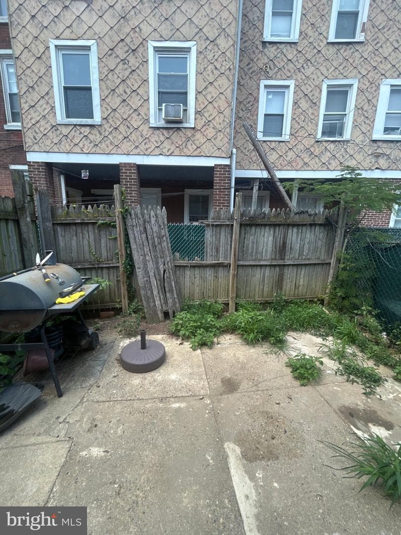 4508 Tackawanna Street photo 43