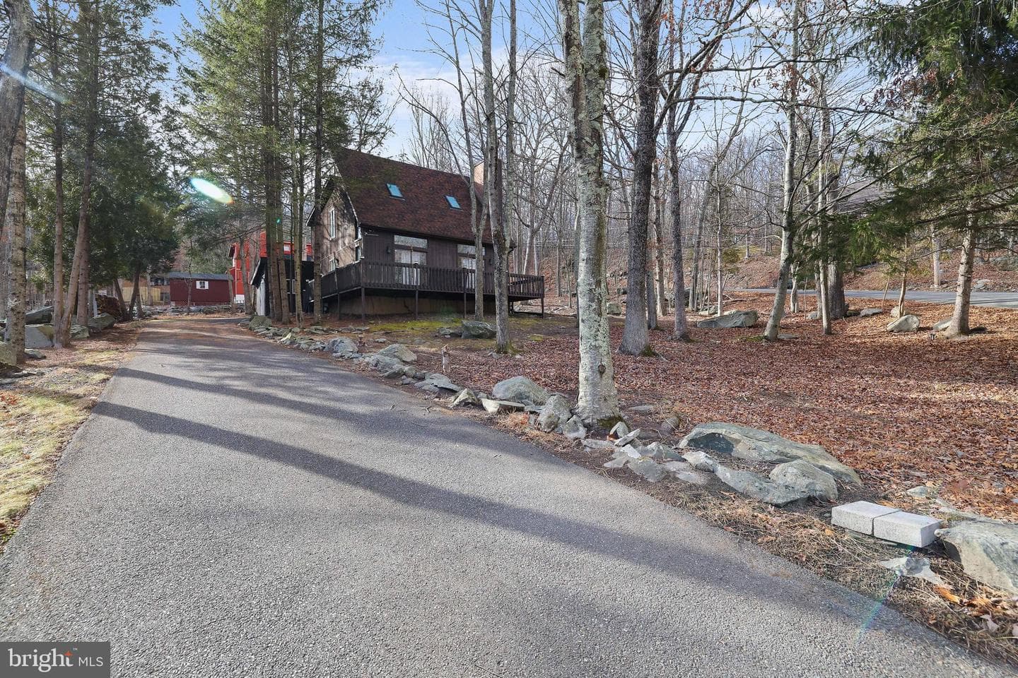 2237 Southport Drive photo 1