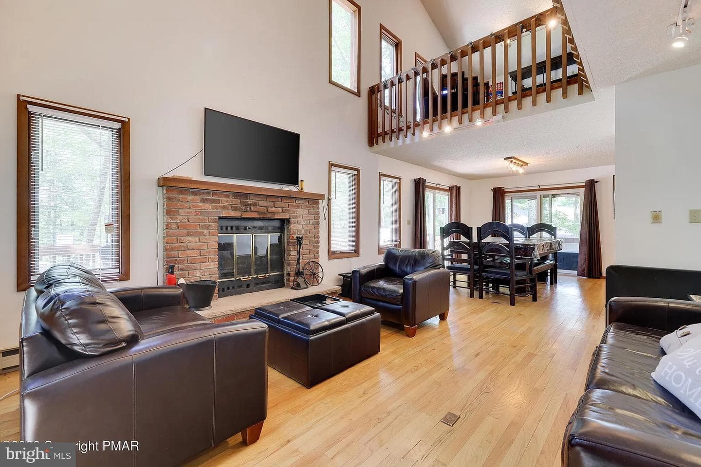 138 Banbury Drive photo 23
