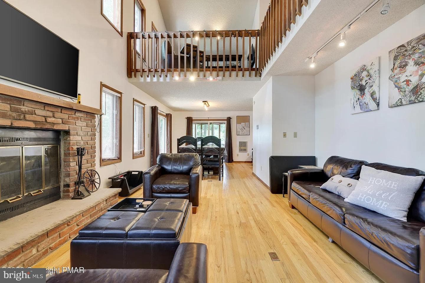 138 Banbury Drive photo 25