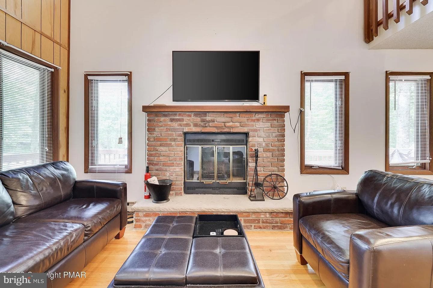 138 Banbury Drive photo 27