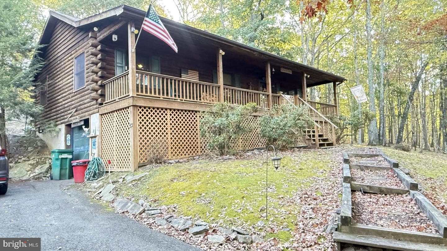 2119 Meadowlark Circle
