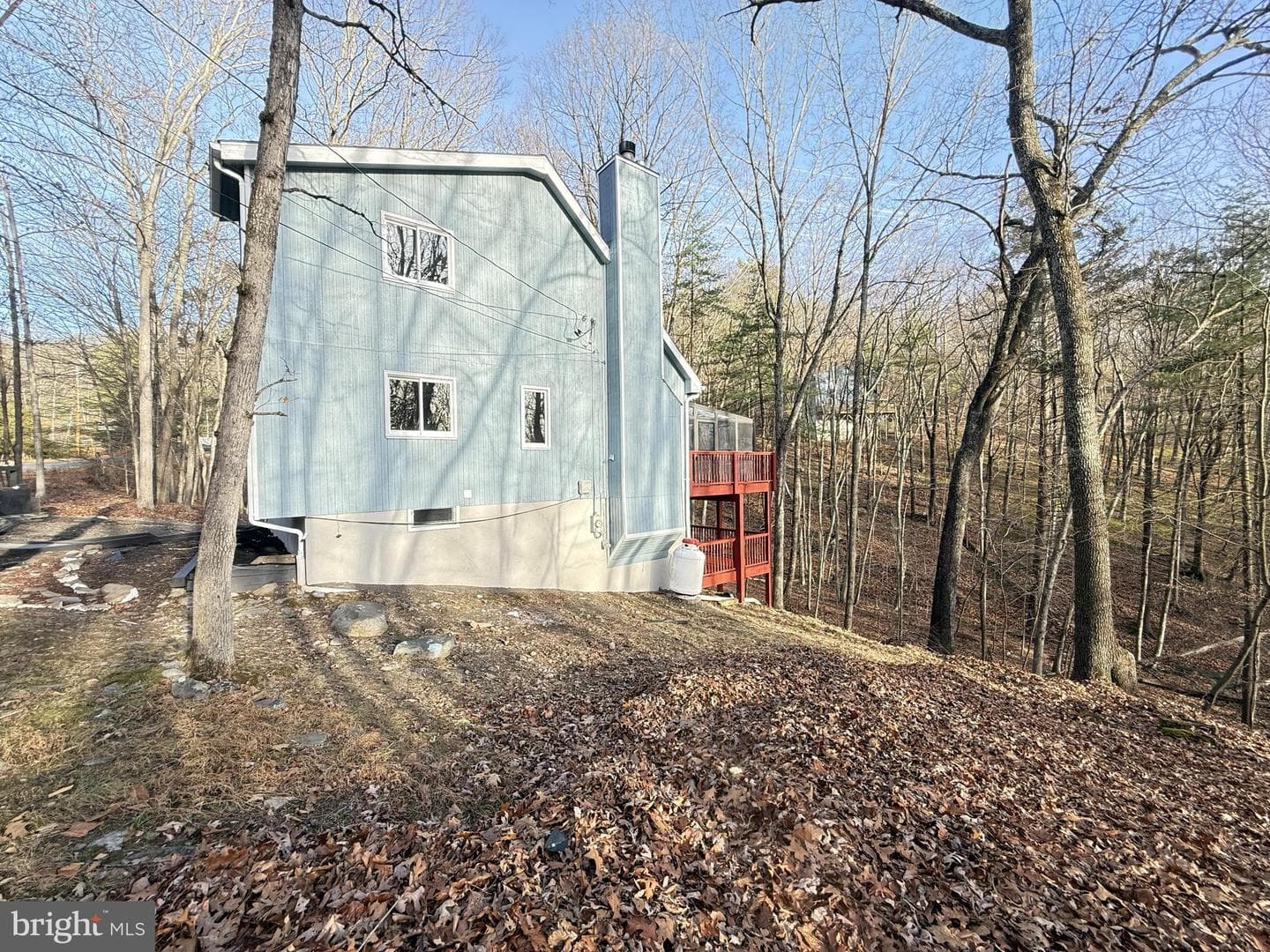 235 Stafford Drive photo 4