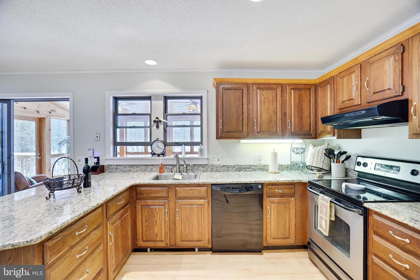 113 Indian Dr photo 17