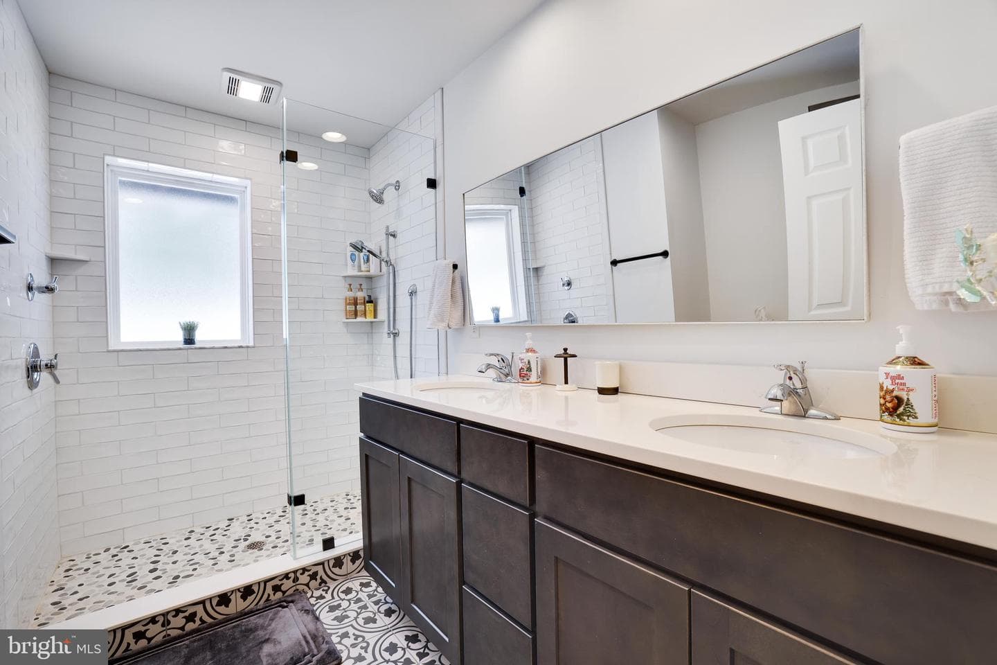 113 Indian Dr photo 54