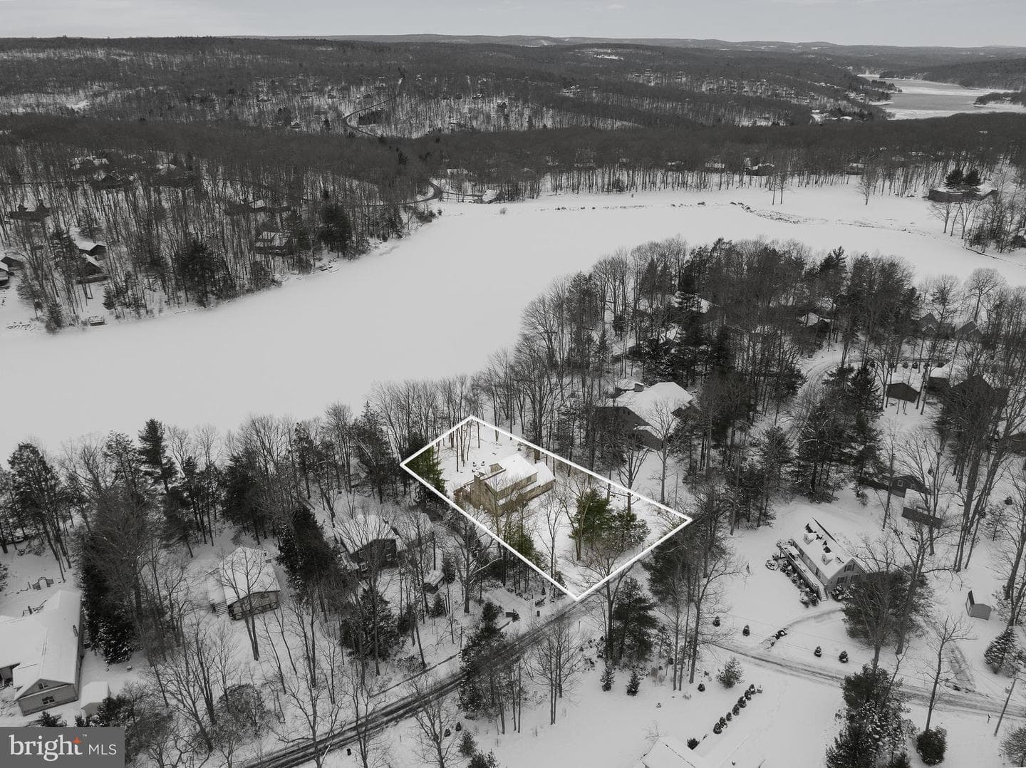113 Indian Dr photo 64