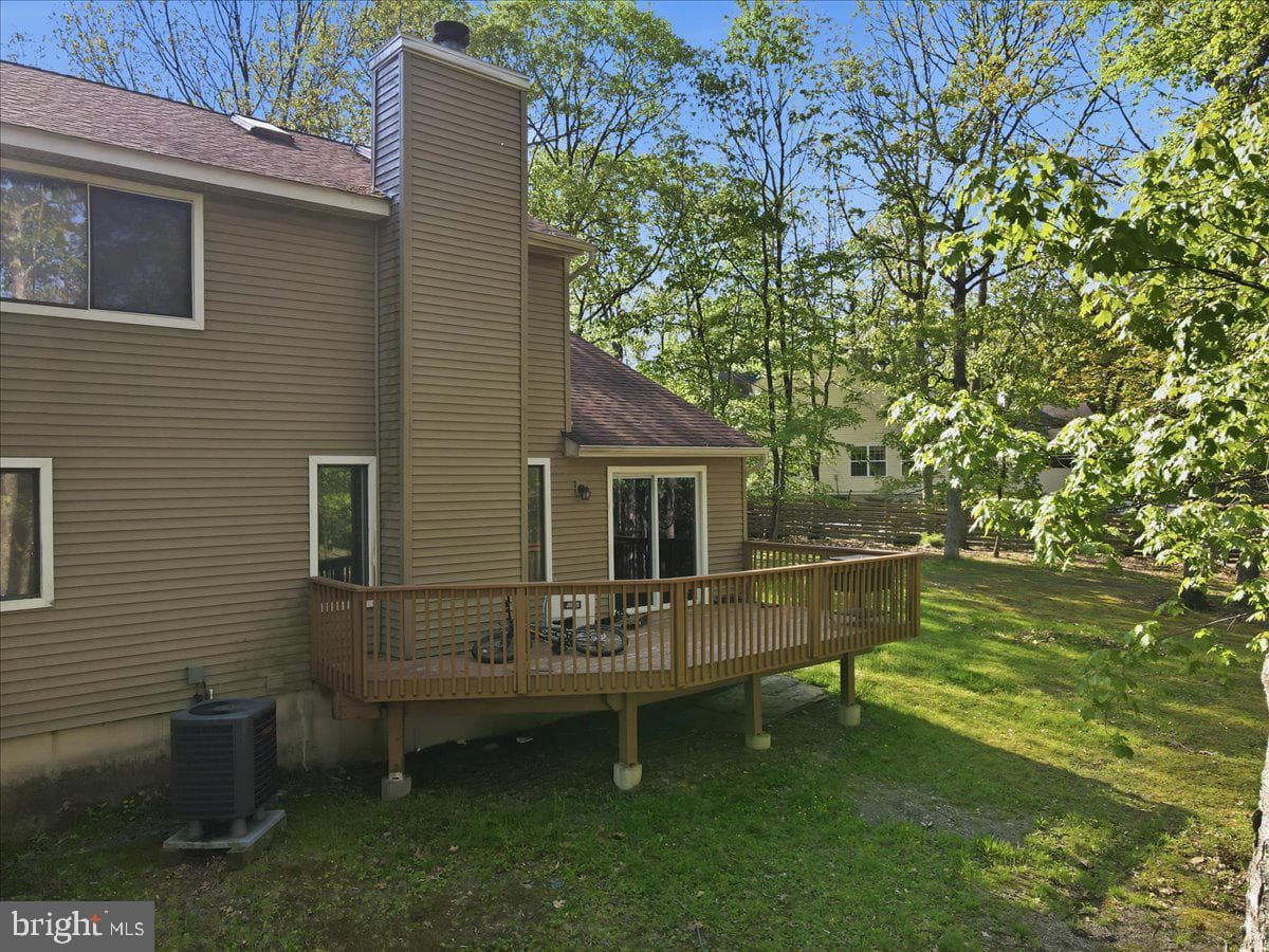 3301 Windermere Drive, Bushkill