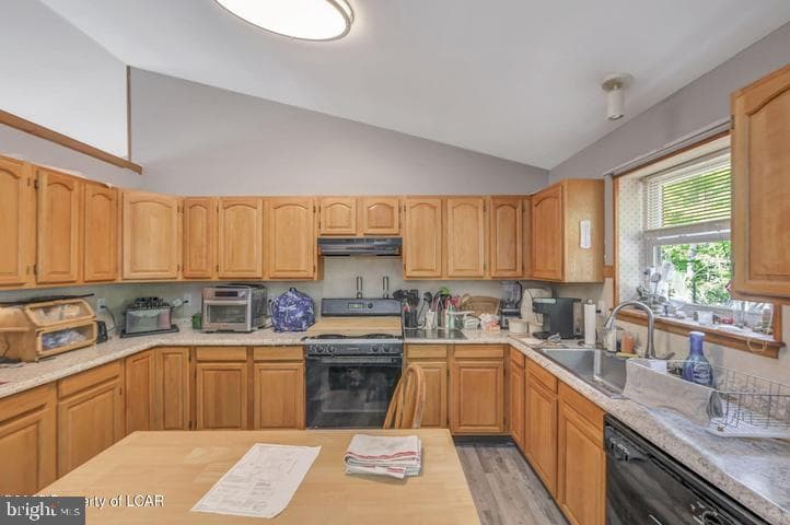 104 Yvette Court photo 16