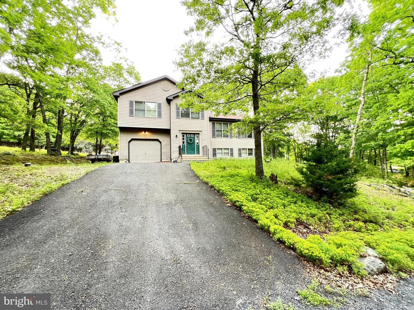 107 Warbler Court, Bushkill