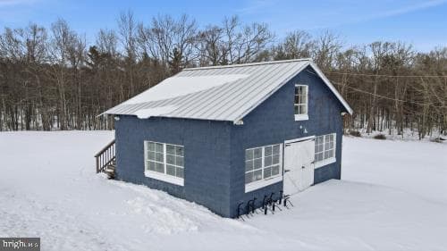 190 Garrity Road photo 6