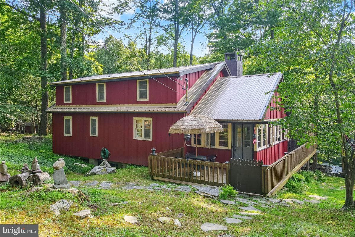 112 Beechwood Cove Road, Greentown