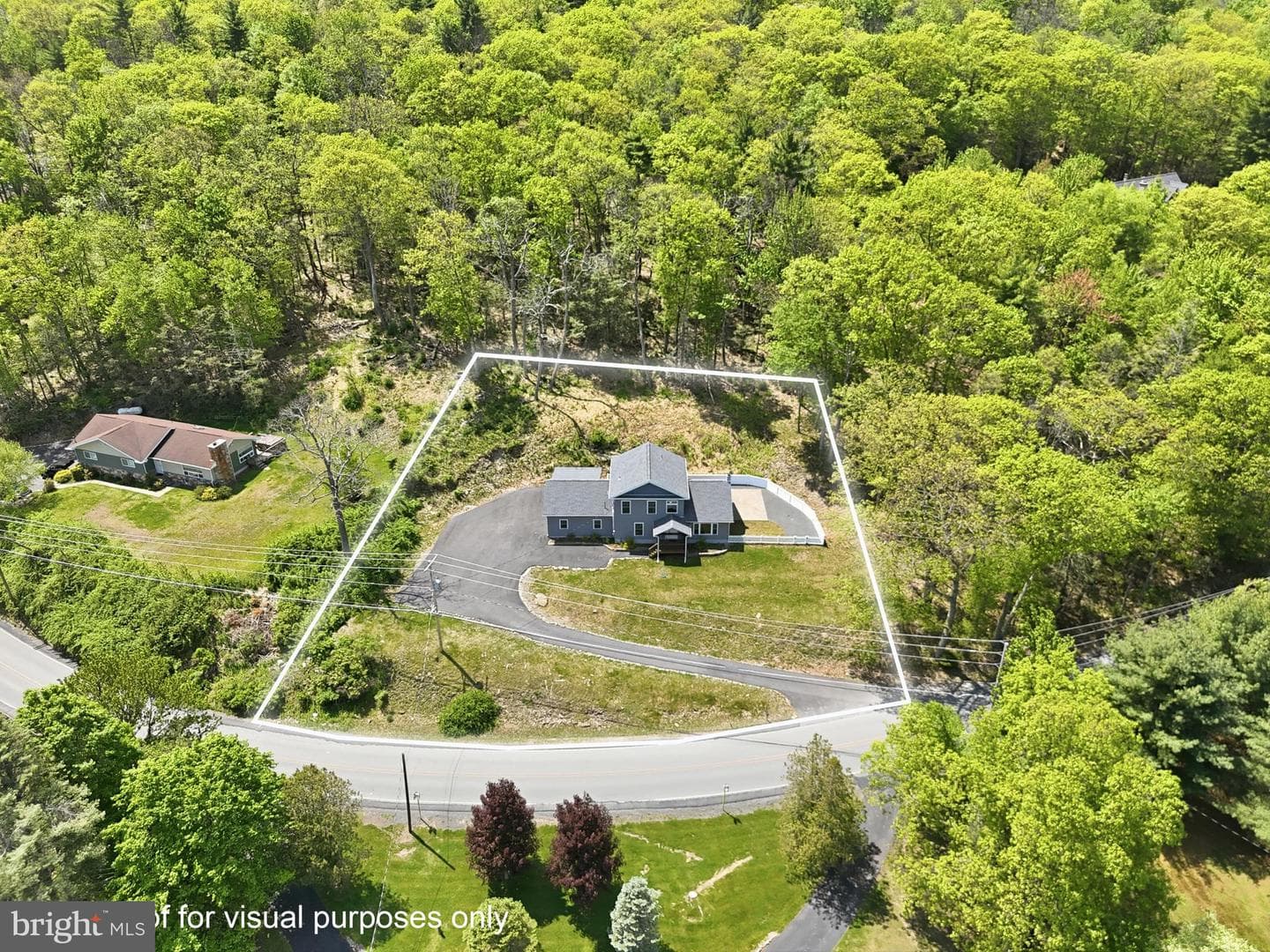 300 Gumbletown Road photo 3