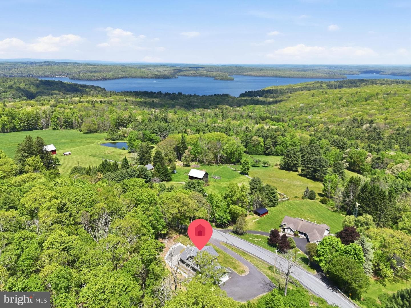 300 Gumbletown Road photo 4
