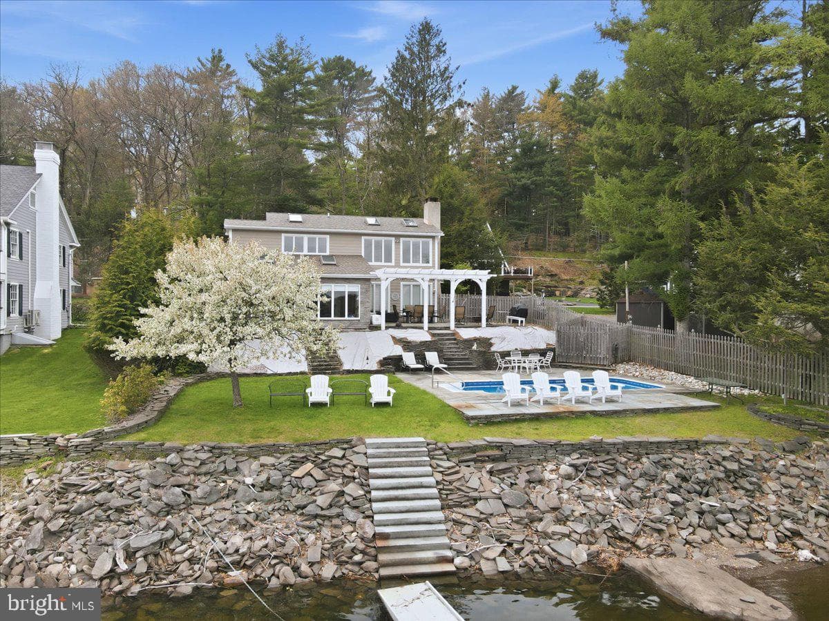 114 Shore Road, Tafton