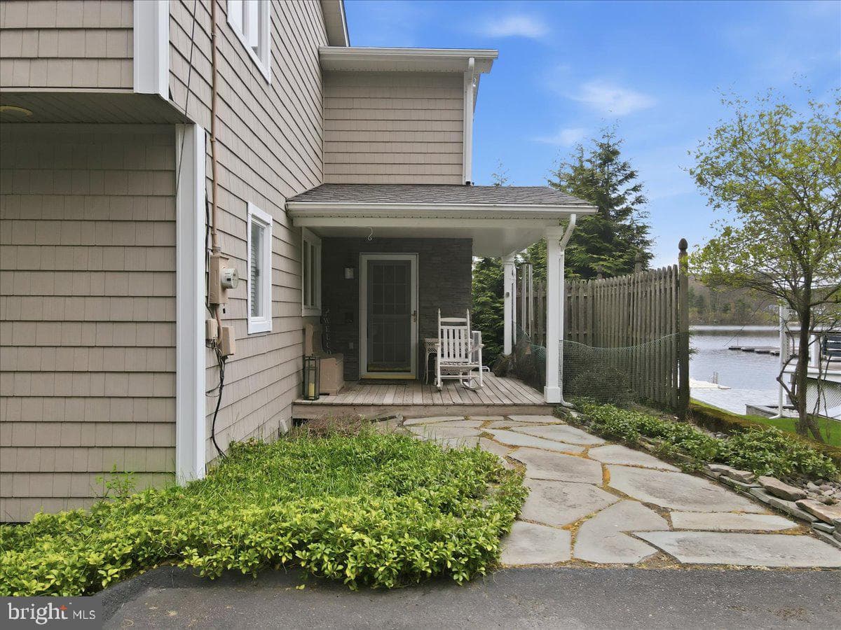 114 Shore Road photo 136