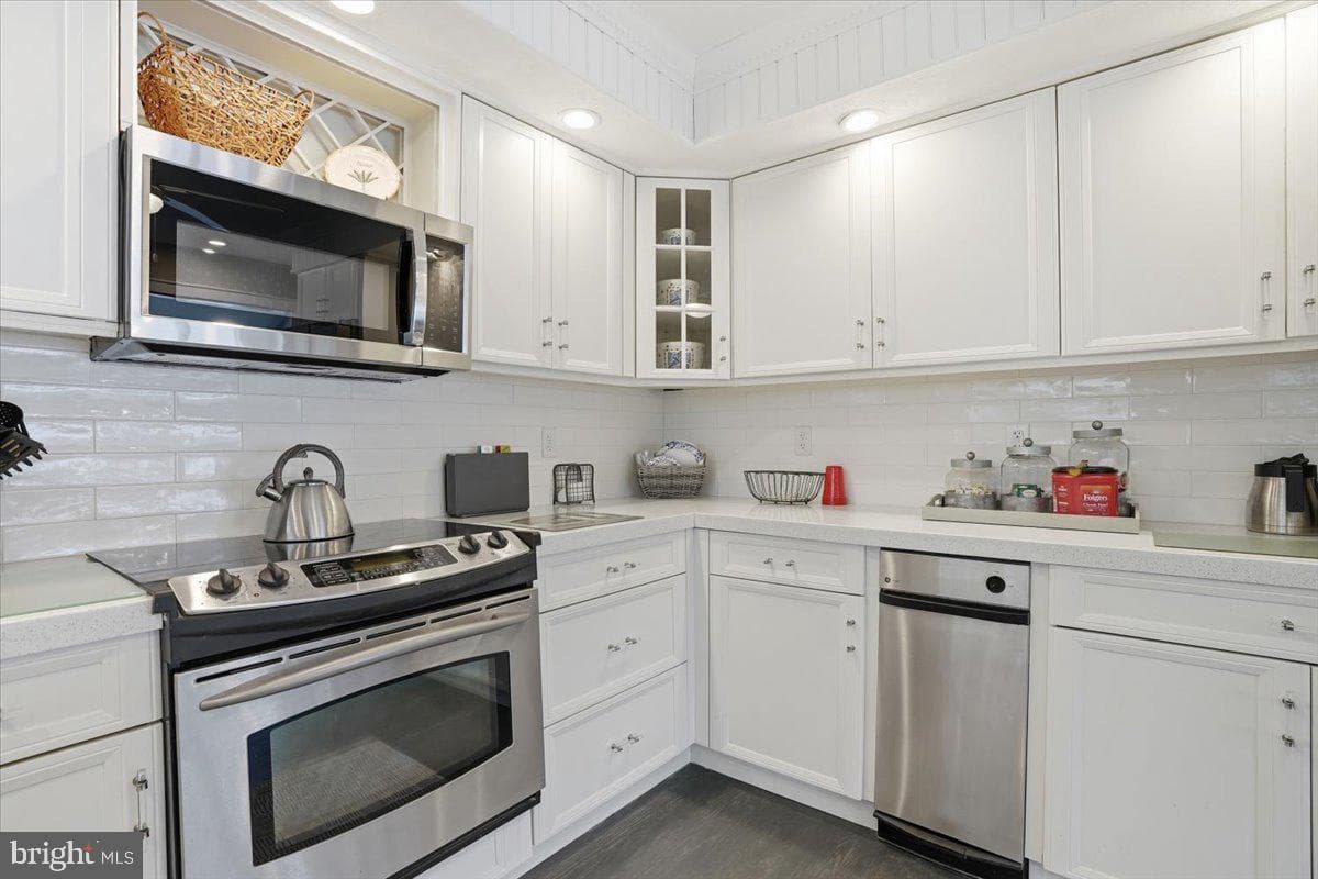 114 Shore Road photo 46