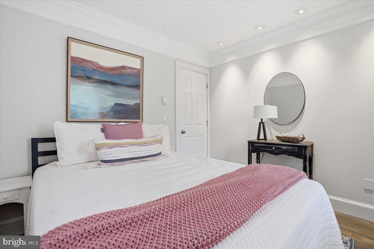 114 Shore Road photo 65