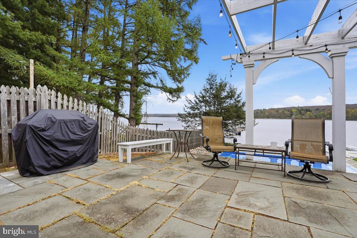 114 Shore Road photo 96
