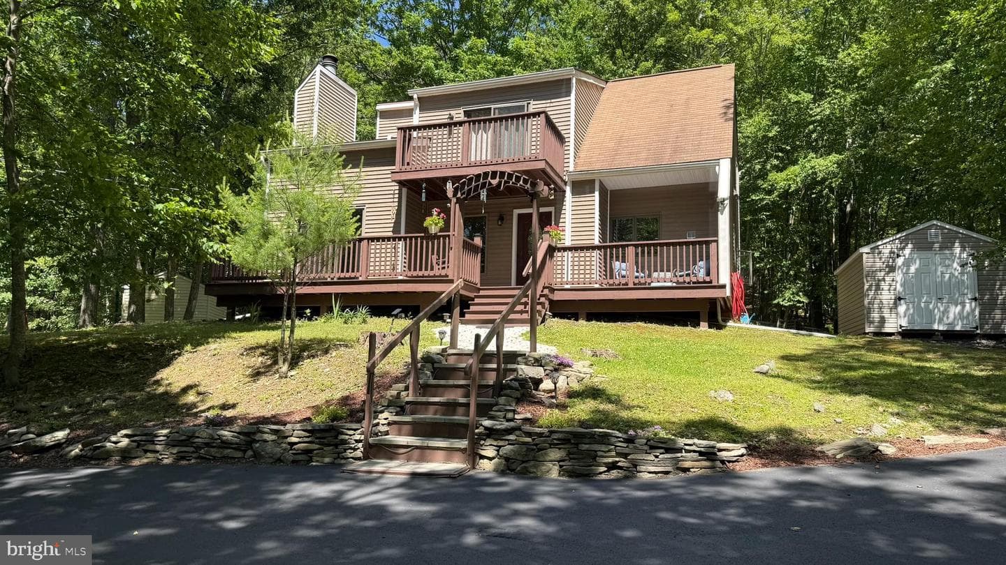 4271 Winchester Way, Bushkill