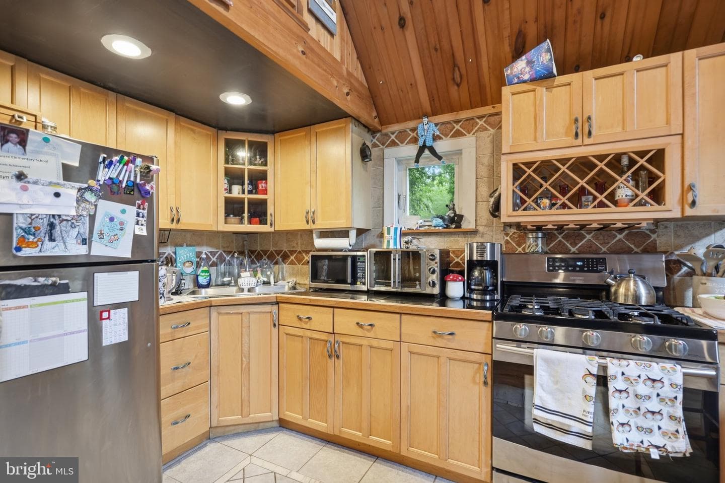 204 Mountain Drive photo 6